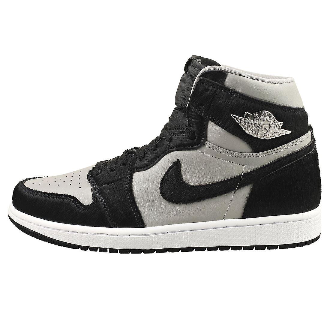 Air Jordan 1 Retro High Black & White 5